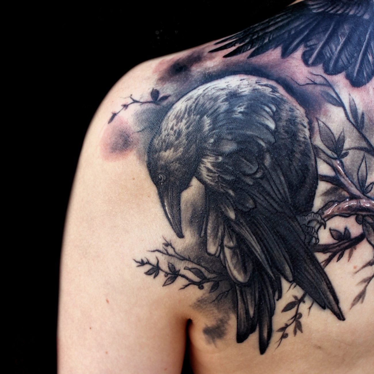 tatuaje cuervo cover up