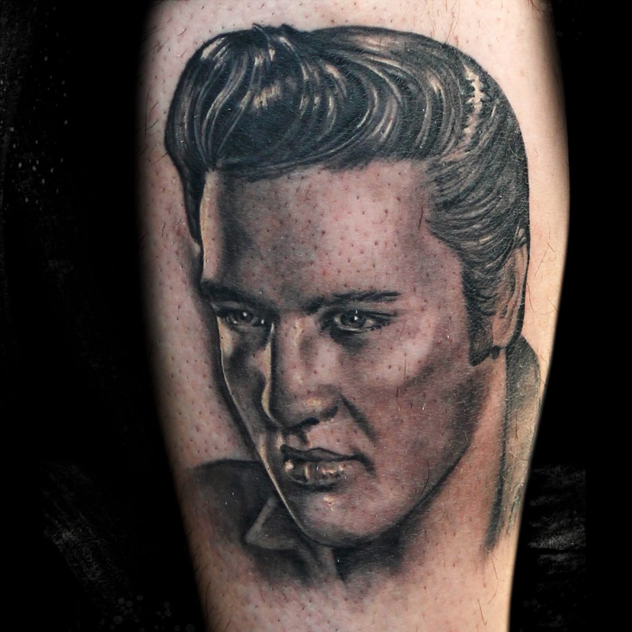 tatuaje Elvis Priestley