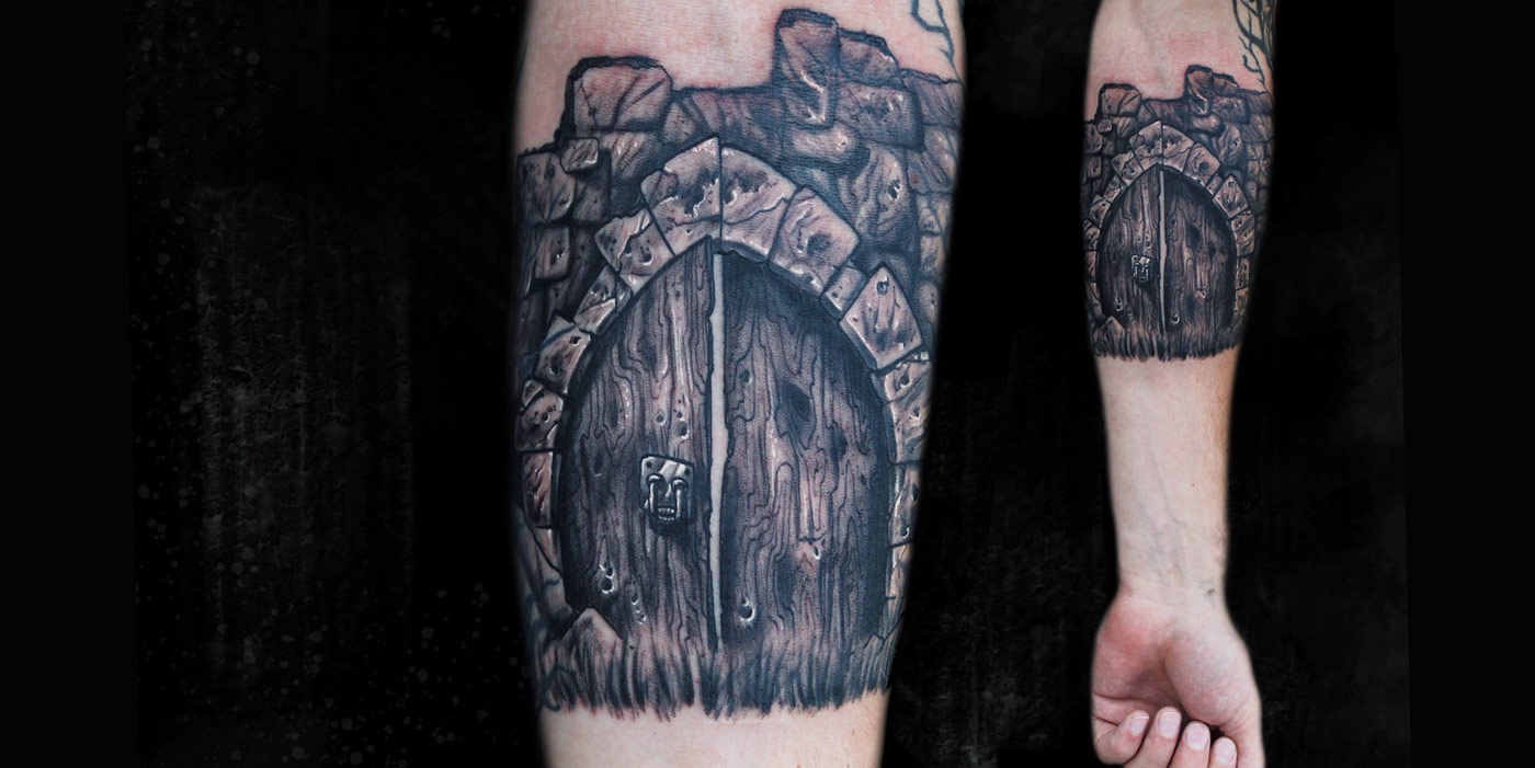 tatuaje freehand puerta